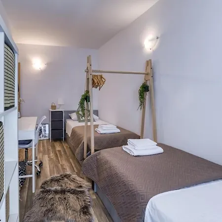 Appartamento La Casa Mayla-family Oasis With Garden,gym,ps5 & Parking