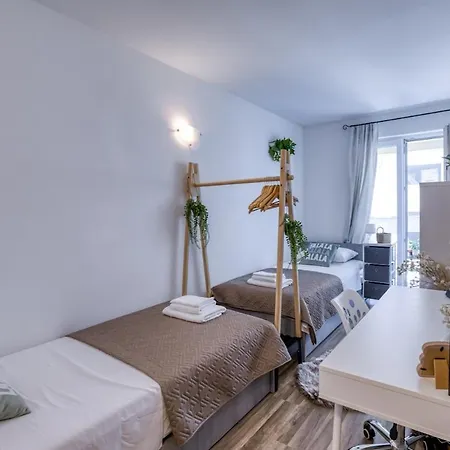 아파트 La Casa Mayla-family Oasis With Garden,gym,ps5 & Parking